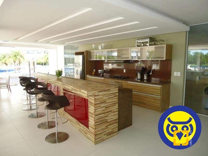 Apartamento com 258m², 8 quartos (sendo 4 suítes), 3 garagens, no bairro Cachoeira do Bom Jesus em Florianópolis