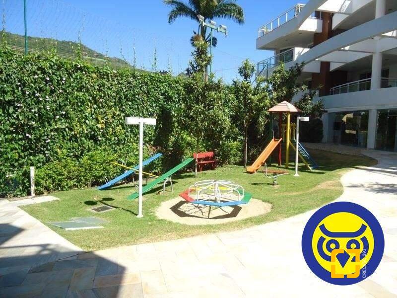 Apartamento com 258m², 8 quartos (sendo 4 suítes), 3 garagens, no bairro Cachoeira do Bom Jesus em Florianópolis