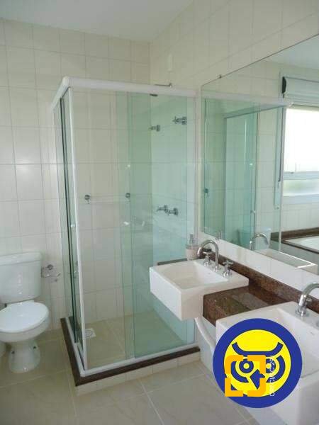 Apartamento com 258m², 4 quartos (sendo 4 suítes), 3 garagens, no bairro Cachoeira do Bom Jesus em Florianópolis