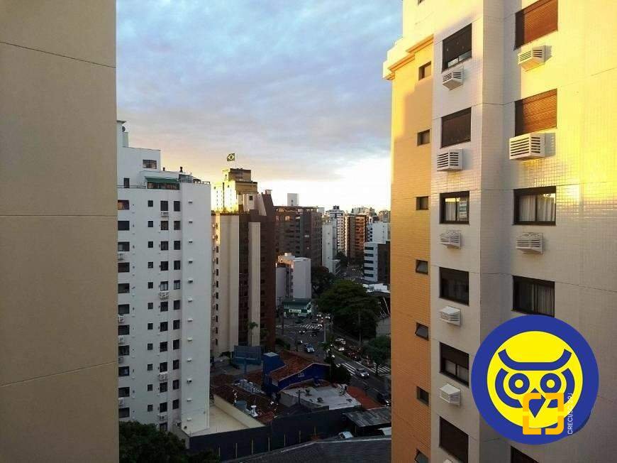 Cobertura com 226m², 4 quartos (sendo 2 suítes), 2 garagens, no bairro Centro em Florianópolis