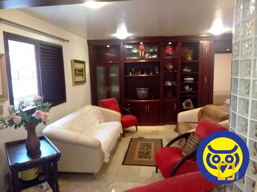 Cobertura com 226m², 4 quartos (sendo 2 suítes), 2 garagens, no bairro Centro em Florianópolis