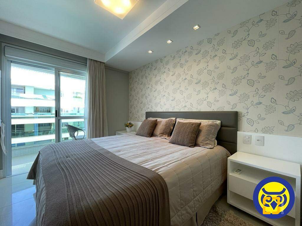 Apartamento com 138m², 6 quartos (sendo 3 suítes), 3 garagens, no bairro Cachoeira do Bom Jesus em Florianópolis
