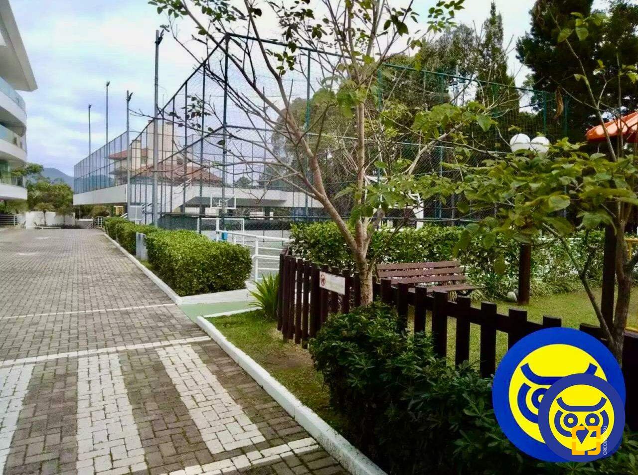 Apartamento com 138m², 3 quartos (sendo 3 suítes), 3 garagens, no bairro Cachoeira do Bom Jesus em Florianópolis
