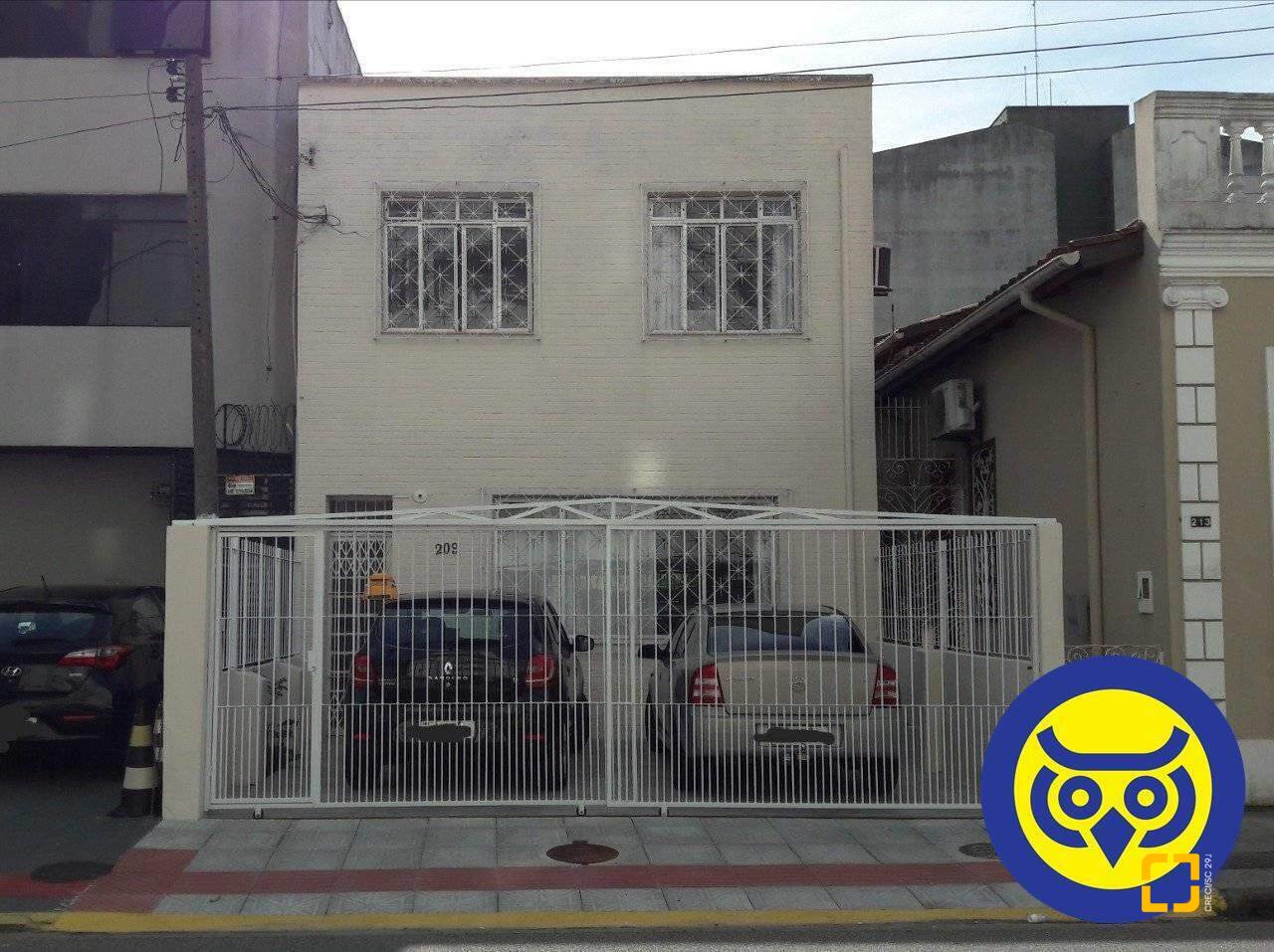 Casa com 198m², 3 quartos, 2 garagens, no bairro Centro em Florianópolis