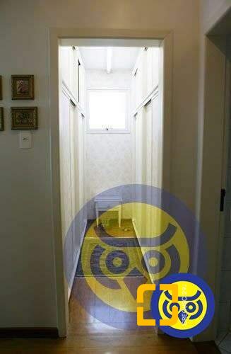 Apartamento com 266m², 6 quartos (sendo 2 suítes), 2 garagens, no bairro Centro em Florianópolis