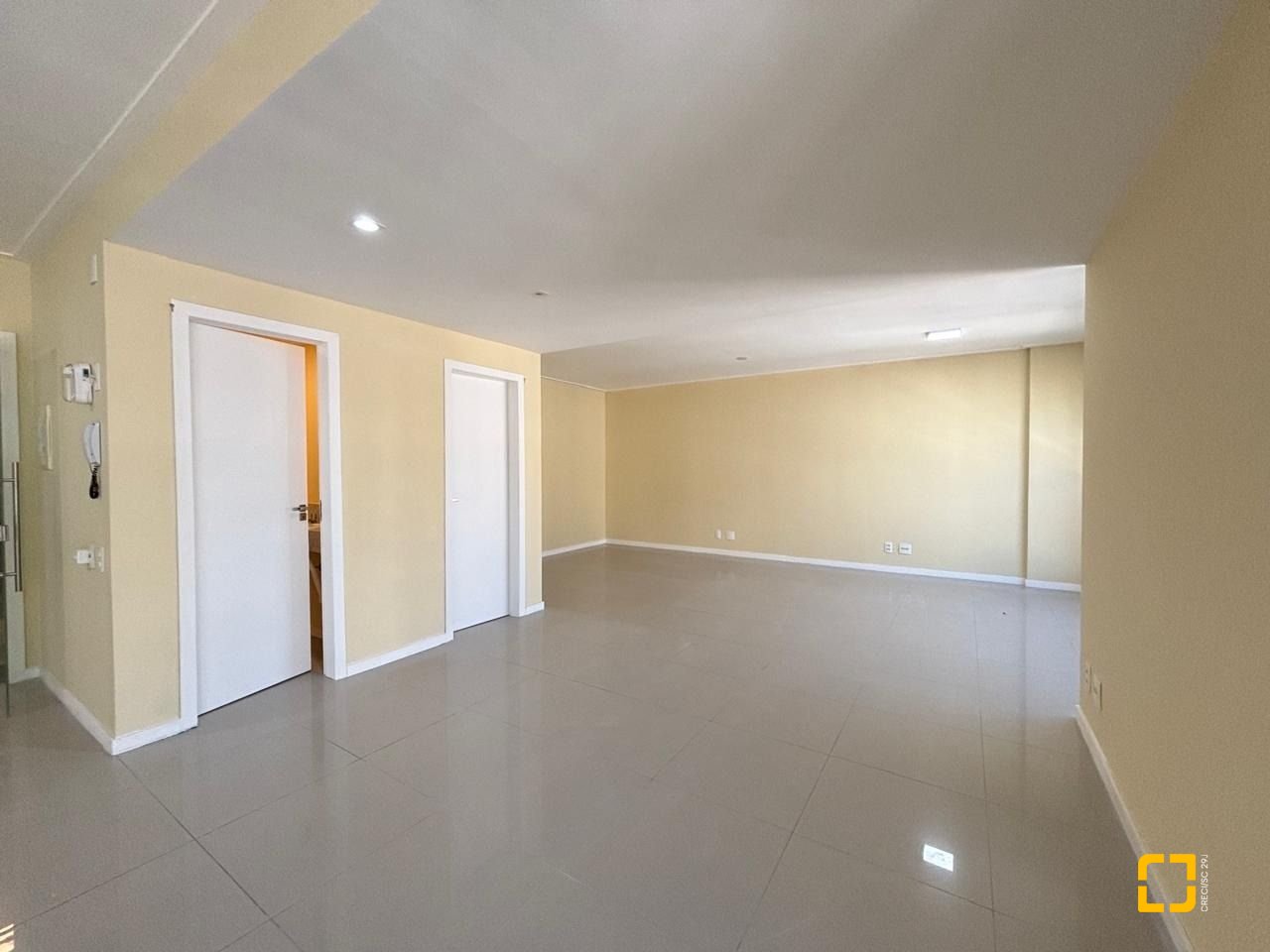 Sala com 67m², 1 garagem, no bairro Centro em Florianópolis