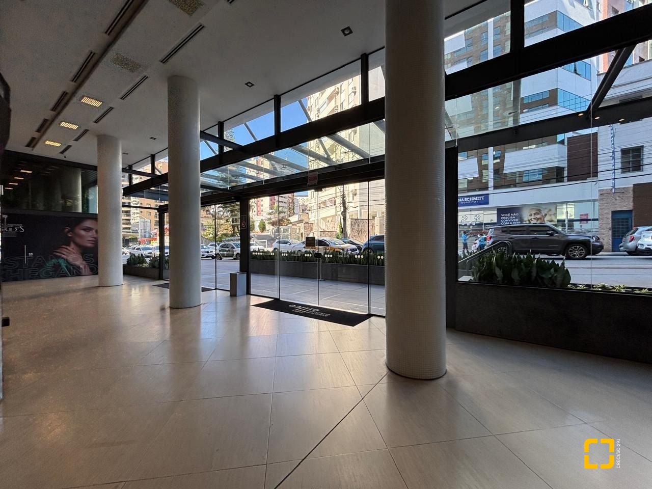 Sala com 67m², 1 garagem, no bairro Centro em Florianópolis