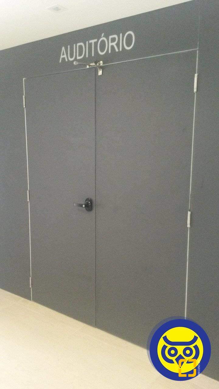 Sala com 67m², 1 garagem, no bairro Centro em Florianópolis