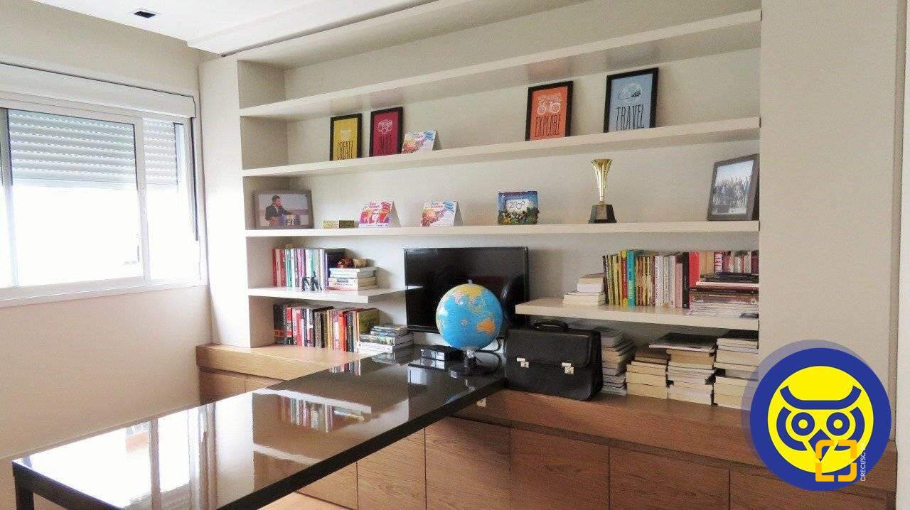 Apartamento com 117m², 6 quartos (sendo 3 suítes), 3 garagens, no bairro Centro em Florianópolis