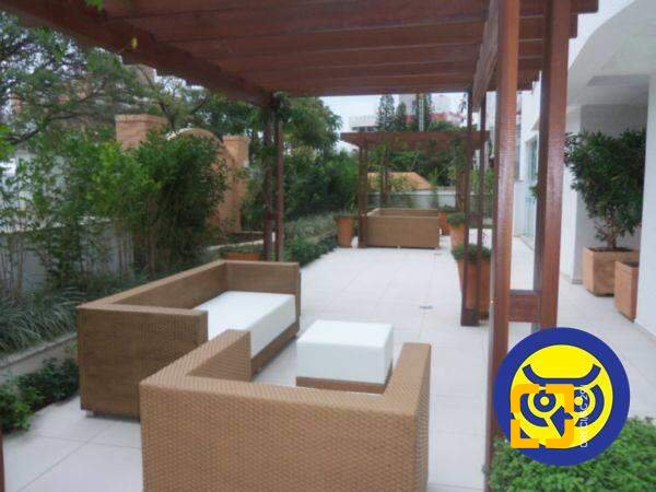 Apartamento com 117m², 6 quartos (sendo 3 suítes), 3 garagens, no bairro Centro em Florianópolis