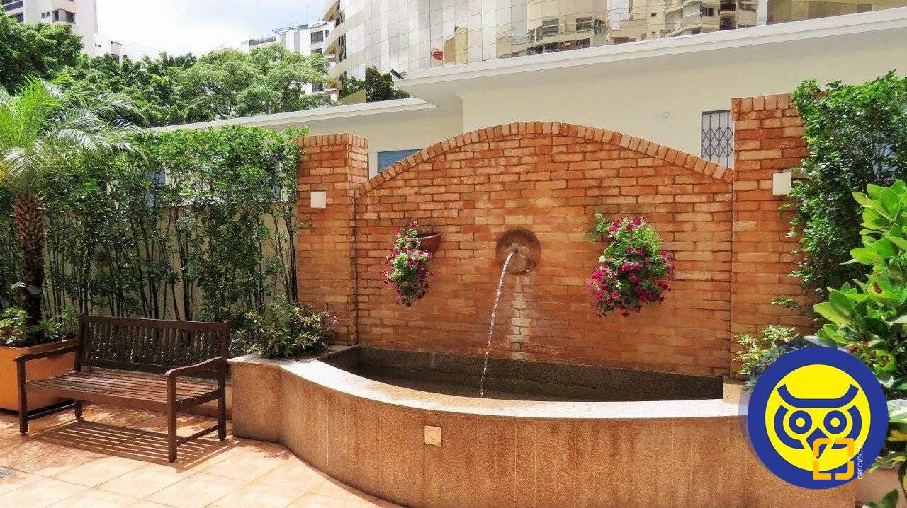 Apartamento com 117m², 6 quartos (sendo 3 suítes), 3 garagens, no bairro Centro em Florianópolis