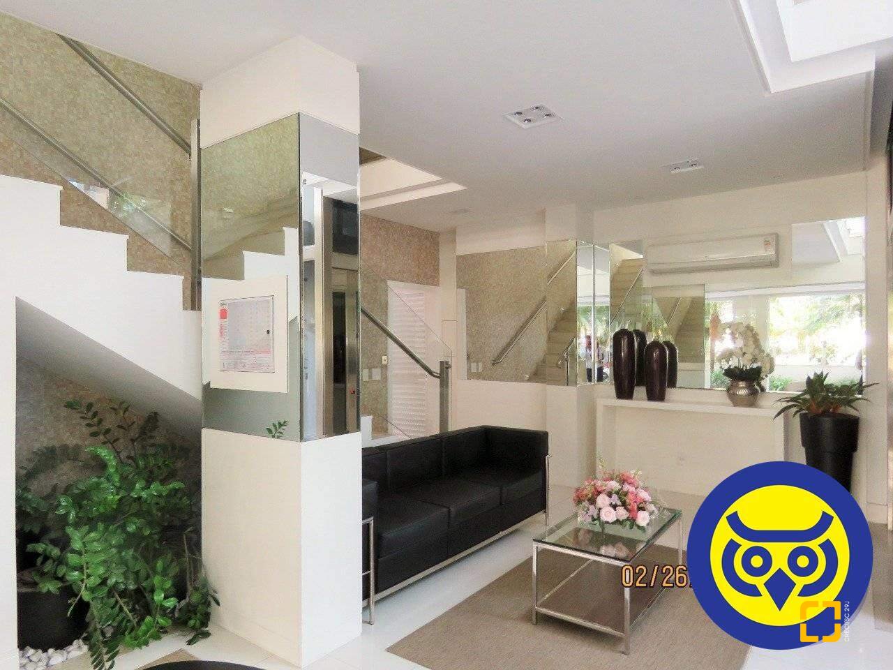 Apartamento com 117m², 6 quartos (sendo 3 suítes), 3 garagens, no bairro Centro em Florianópolis