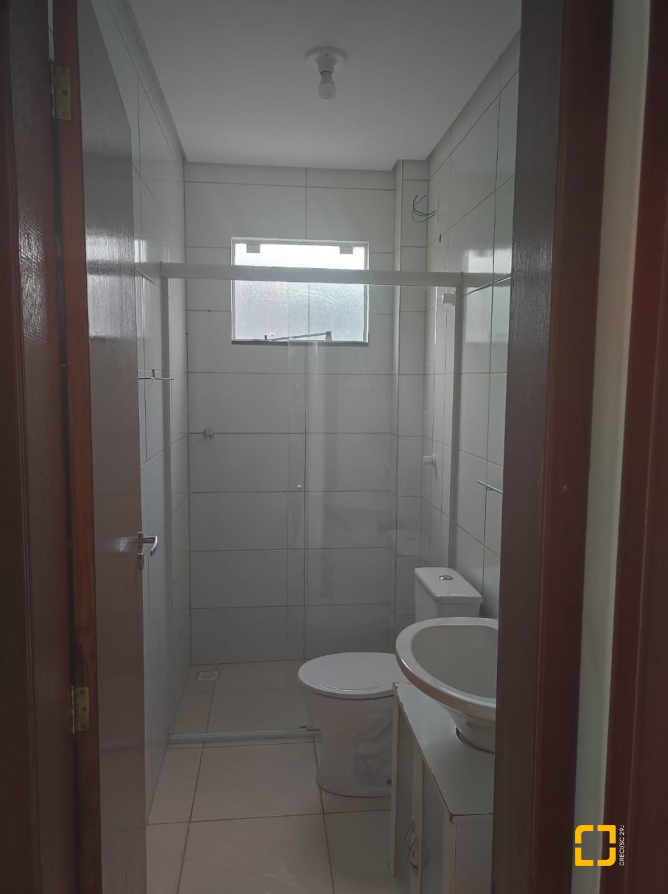 Prédio com 480m², 8 garagens, no bairro Vargem Grande em Florianópolis