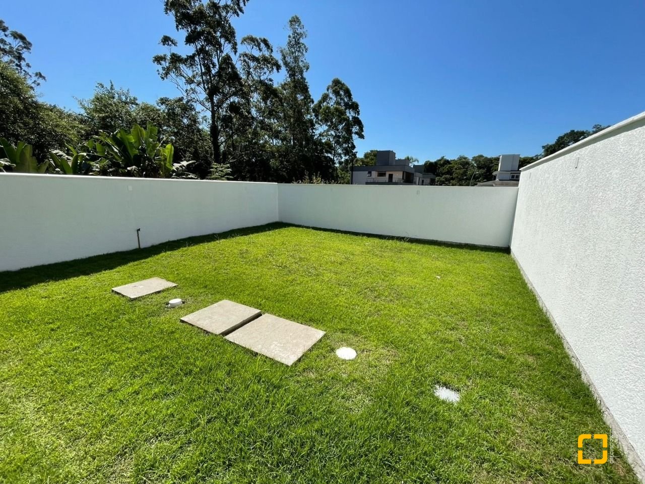 Casa com 149m², 6 quartos (sendo 3 suítes), 2 garagens, no bairro Santo Antônio de Lisboa em Florianópolis