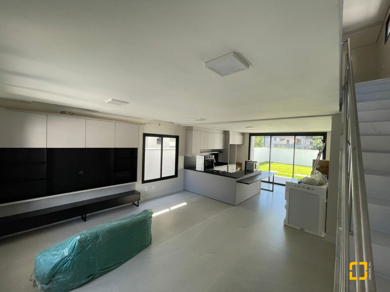 Casa com 149m², 6 quartos (sendo 3 suítes), 2 garagens, no bairro Santo Antônio de Lisboa em Florianópolis