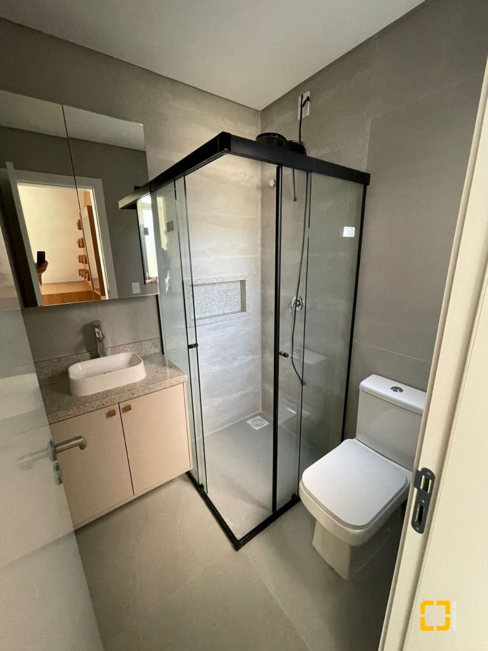 Casa com 149m², 6 quartos (sendo 3 suítes), 2 garagens, no bairro Santo Antônio de Lisboa em Florianópolis