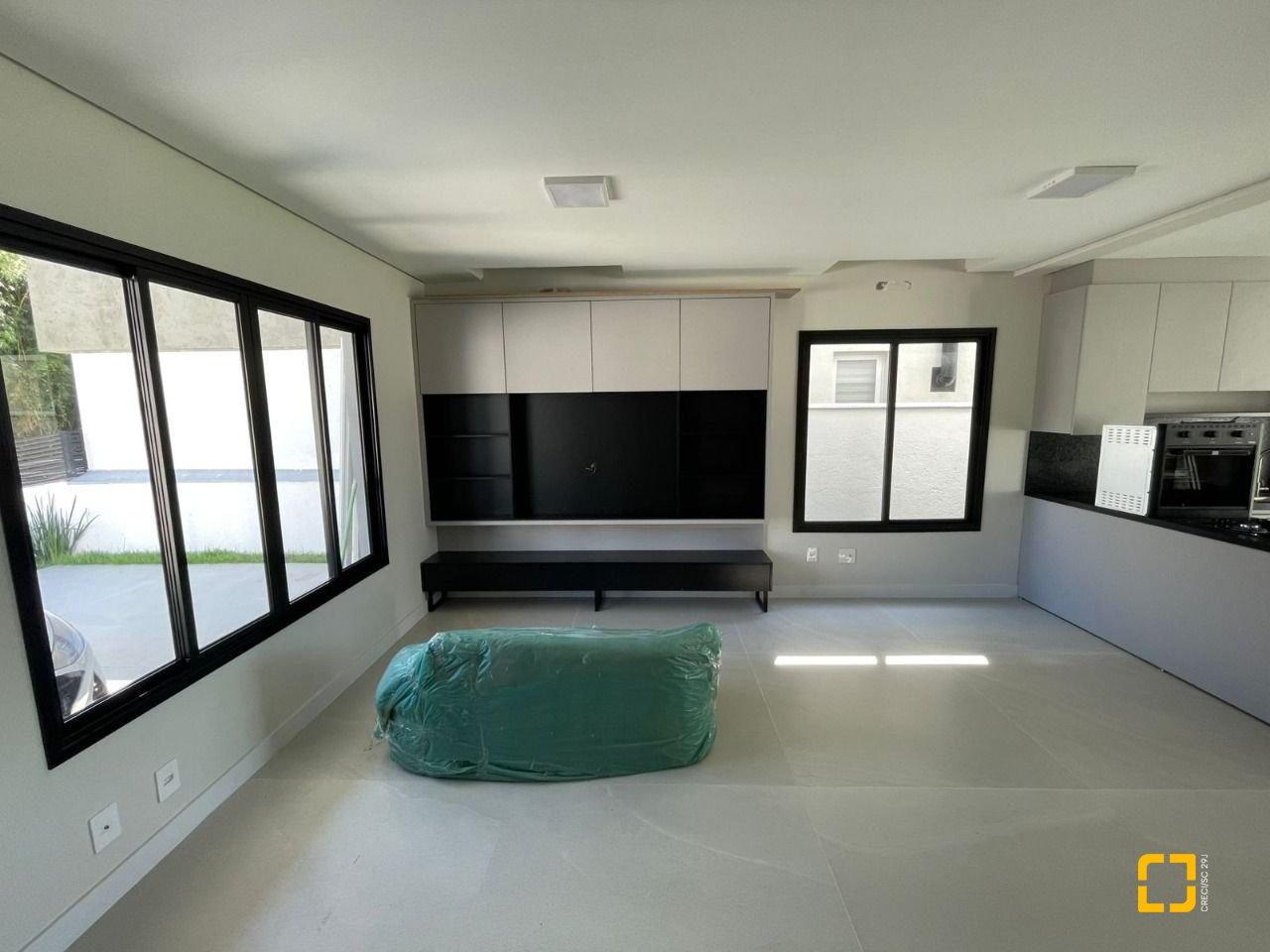 Casa com 149m², 6 quartos (sendo 3 suítes), 2 garagens, no bairro Santo Antônio de Lisboa em Florianópolis