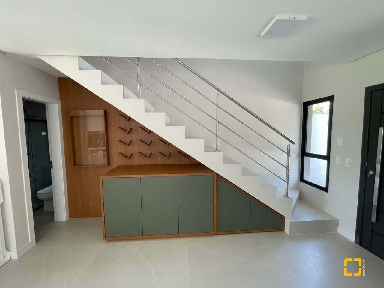 Casa com 149m², 6 quartos (sendo 3 suítes), 2 garagens, no bairro Santo Antônio de Lisboa em Florianópolis
