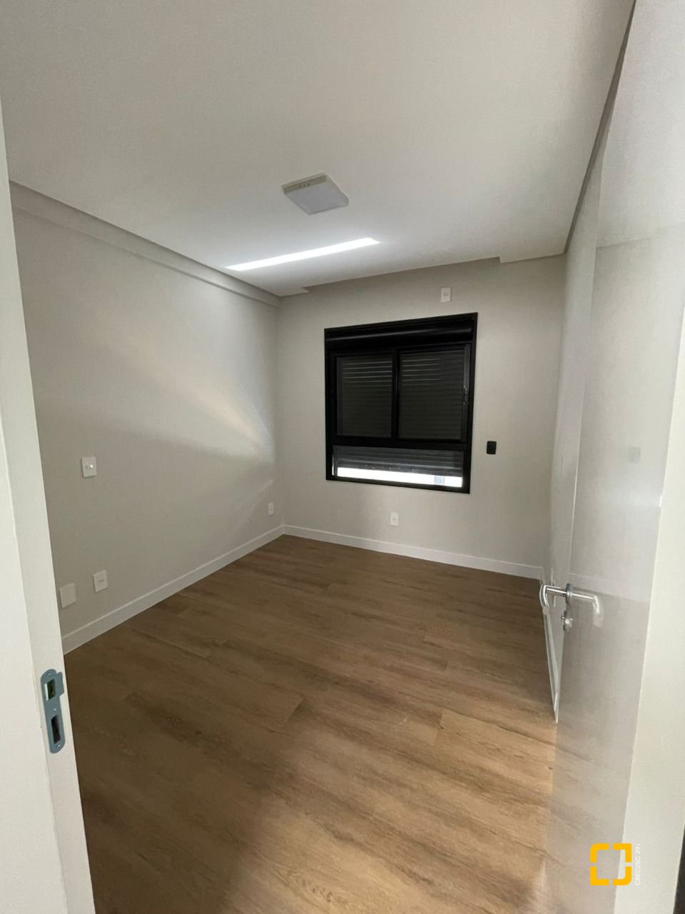 Casa com 149m², 6 quartos (sendo 3 suítes), 2 garagens, no bairro Santo Antônio de Lisboa em Florianópolis