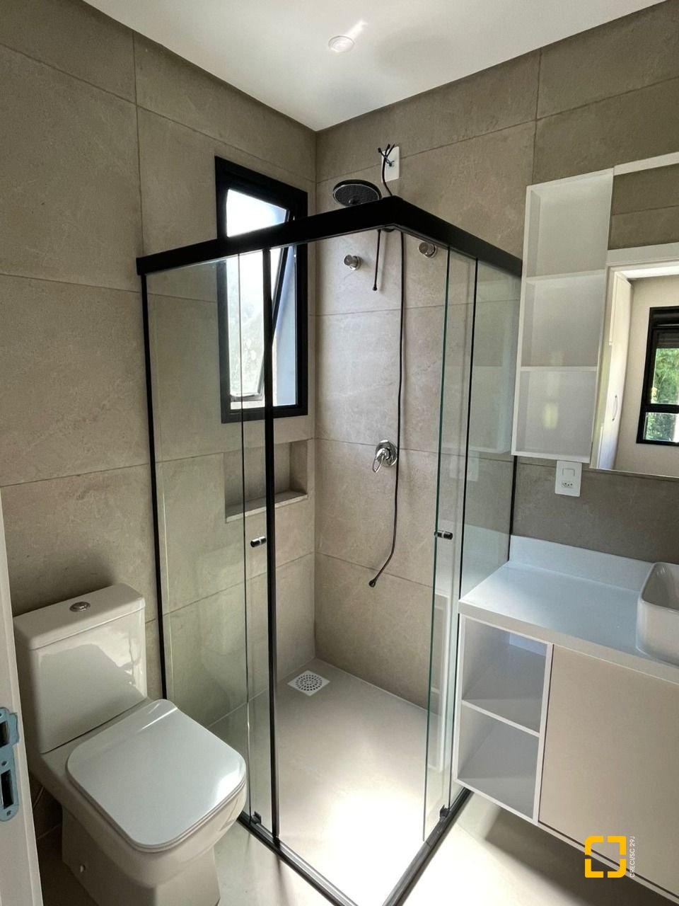 Casa com 149m², 6 quartos (sendo 3 suítes), 2 garagens, no bairro Santo Antônio de Lisboa em Florianópolis