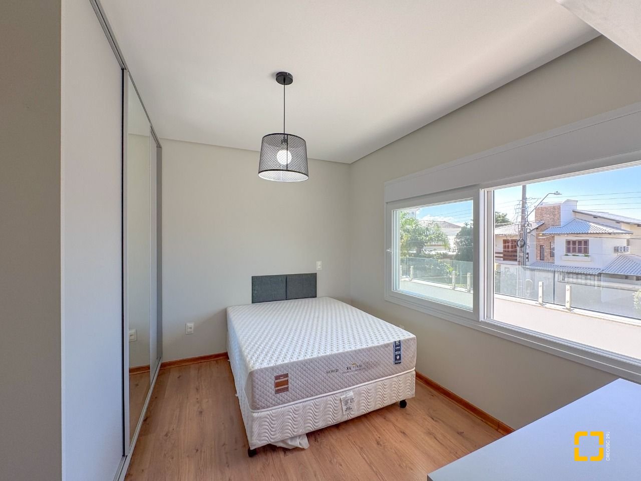 Casa com 242m², 7 quartos (sendo 3 suítes), 4 garagens, no bairro Jurerê Internacional em Florianópolis