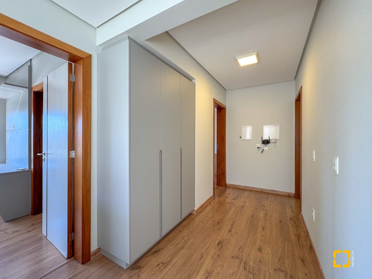 Casa com 242m², 7 quartos (sendo 3 suítes), 4 garagens, no bairro Jurerê Internacional em Florianópolis