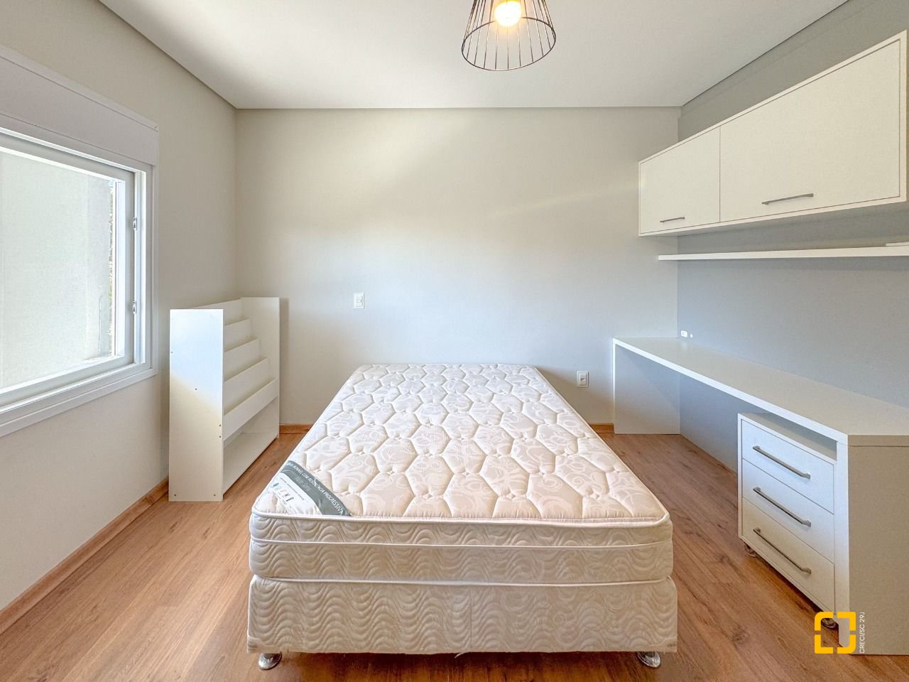 Casa com 242m², 7 quartos (sendo 3 suítes), 4 garagens, no bairro Jurerê Internacional em Florianópolis