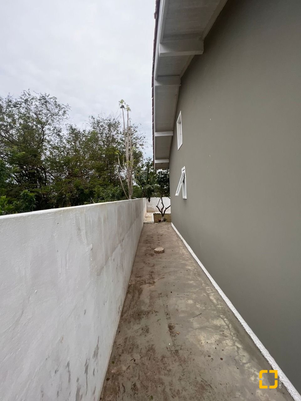 Casa com 150m², 4 quartos (sendo 1 suíte), 2 garagens, no bairro Rio Vermelho em Florianópolis