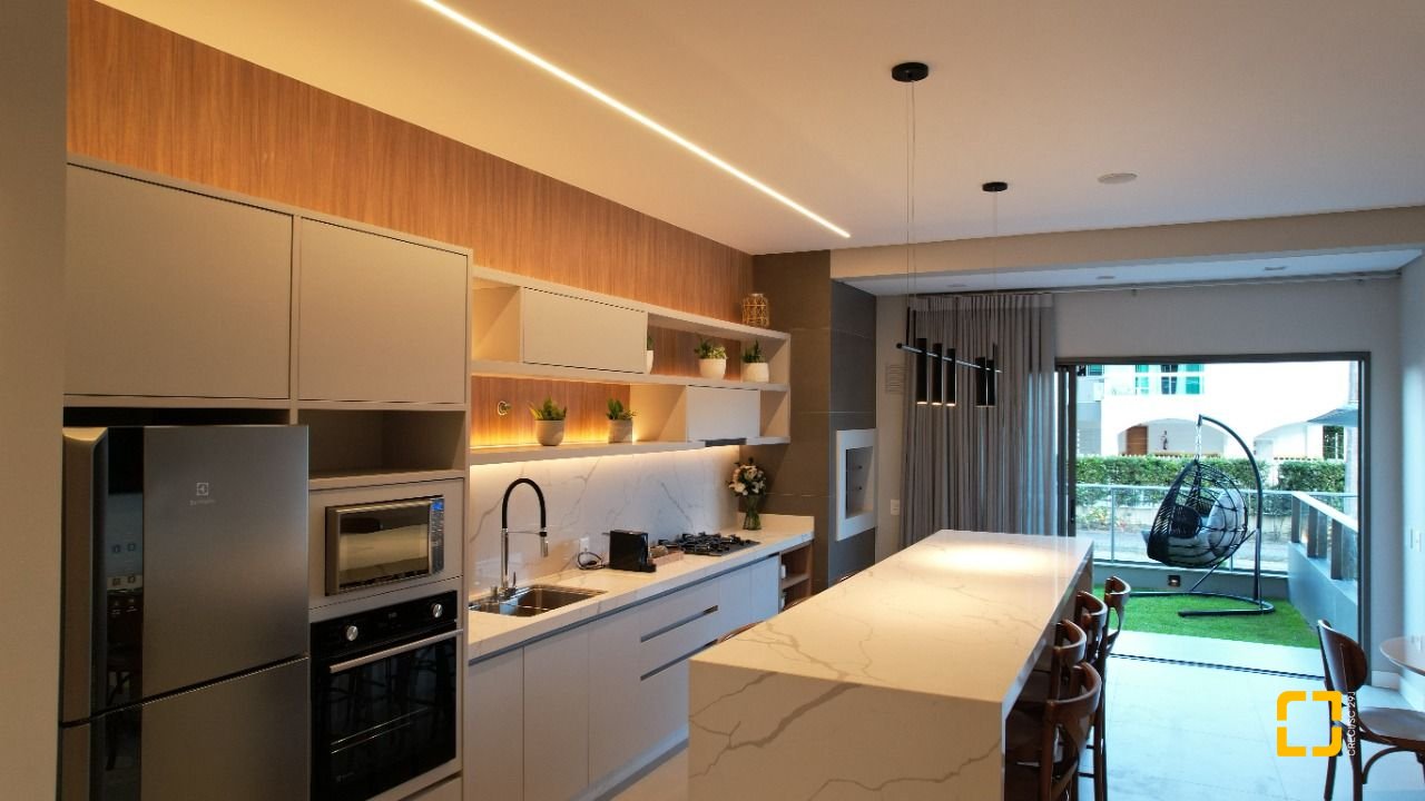 Apartamento com 68m², 3 quartos (sendo 1 suíte), 1 garagem, no bairro Ingleses em Florianópolis