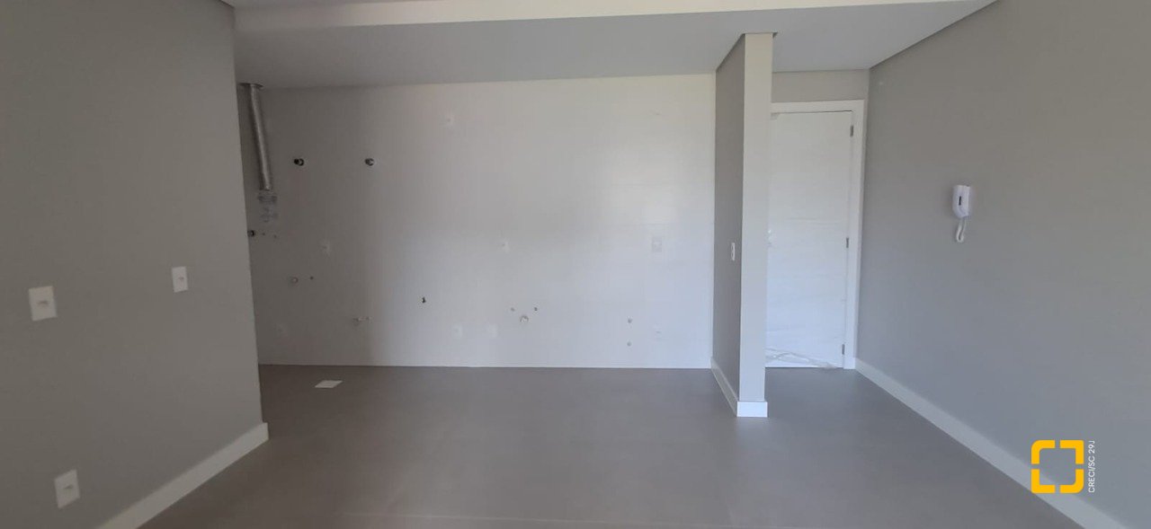 Apartamento com 68m², 3 quartos (sendo 1 suíte), 1 garagem, no bairro Ingleses em Florianópolis