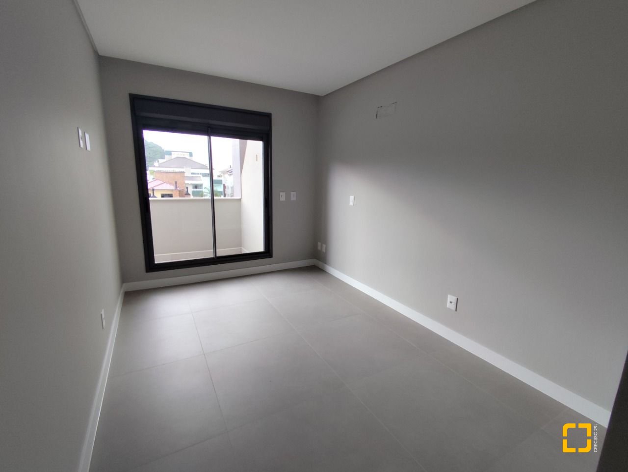 Apartamento com 109m², 3 quartos (sendo 1 suíte), 1 garagem, no bairro Ingleses em Florianópolis