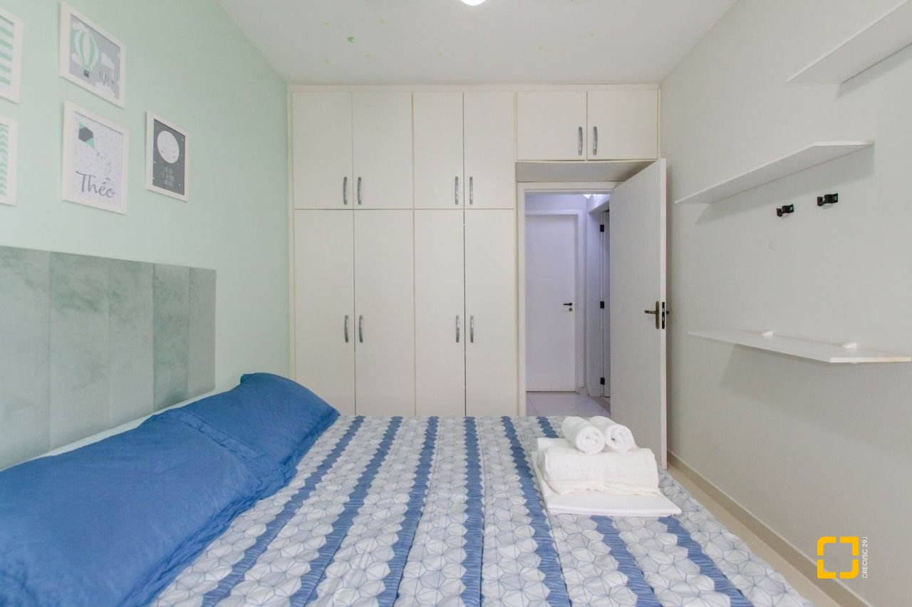 Apartamento com 83m², 2 quartos (sendo 1 suíte), 1 garagem, no bairro Ponta das Canas em Florianópolis
