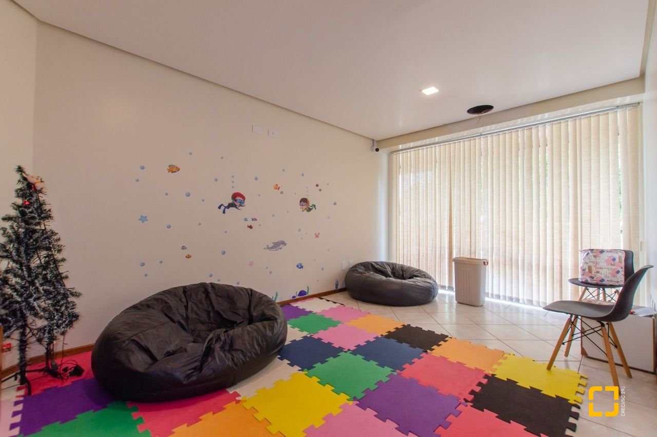 Apartamento com 83m², 2 quartos (sendo 1 suíte), 1 garagem, no bairro Ponta das Canas em Florianópolis