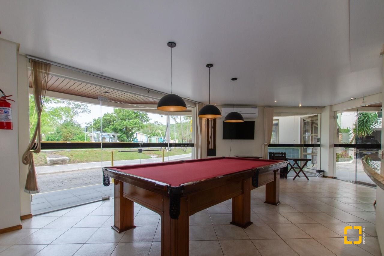 Apartamento com 83m², 2 quartos (sendo 1 suíte), 1 garagem, no bairro Ponta das Canas em Florianópolis