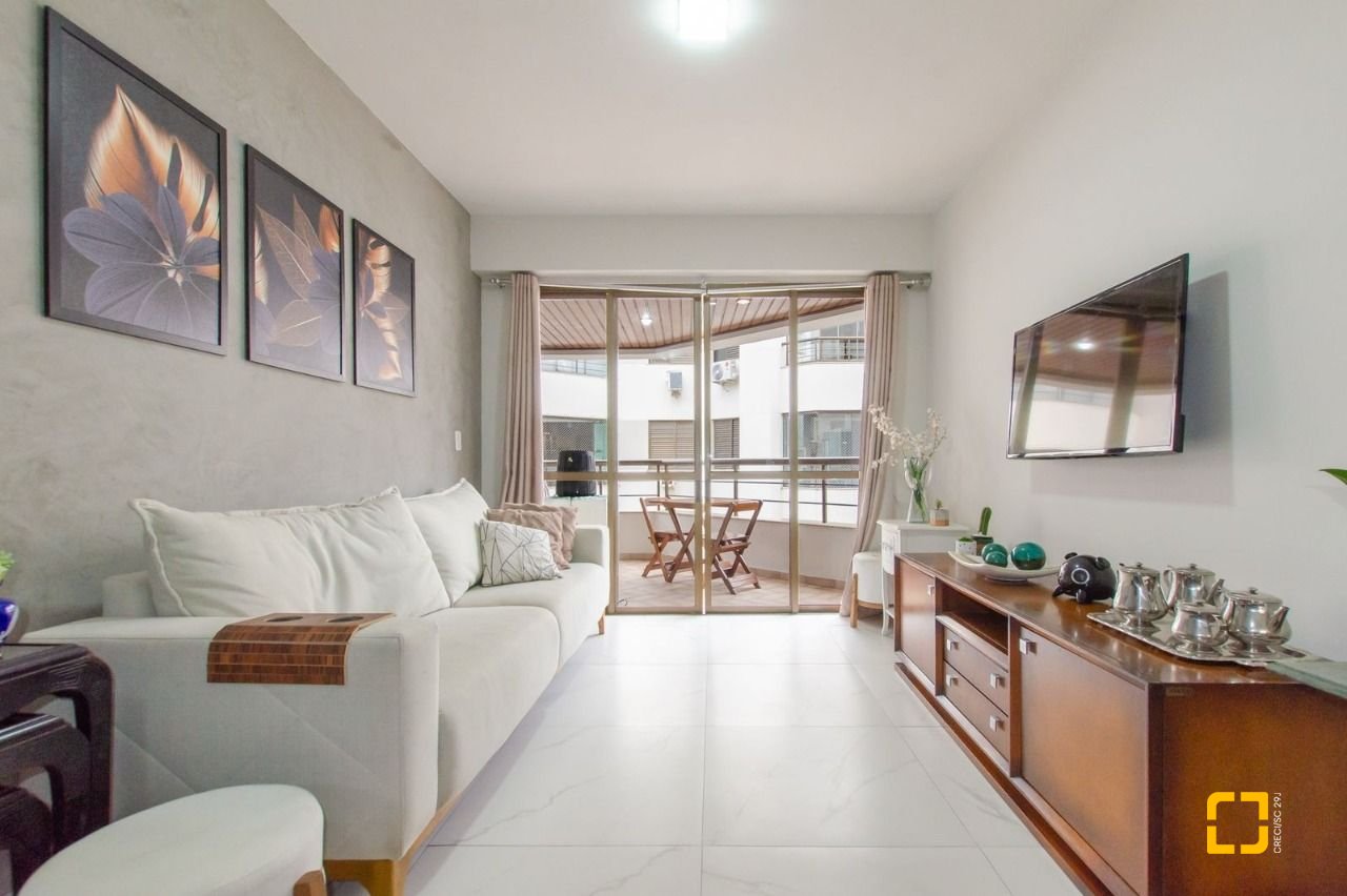 Apartamento com 83m², 2 quartos (sendo 1 suíte), 1 garagem, no bairro Ponta das Canas em Florianópolis