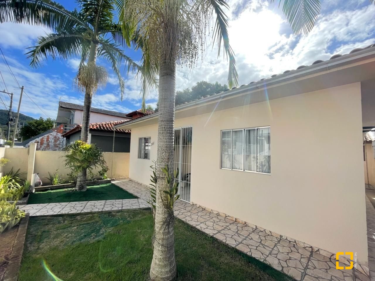 Casa com 80m², 2 quartos, 1 garagem, no bairro Ingleses em Florianópolis