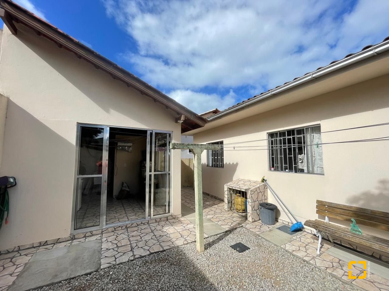 Casa com 80m², 2 quartos, 1 garagem, no bairro Ingleses em Florianópolis