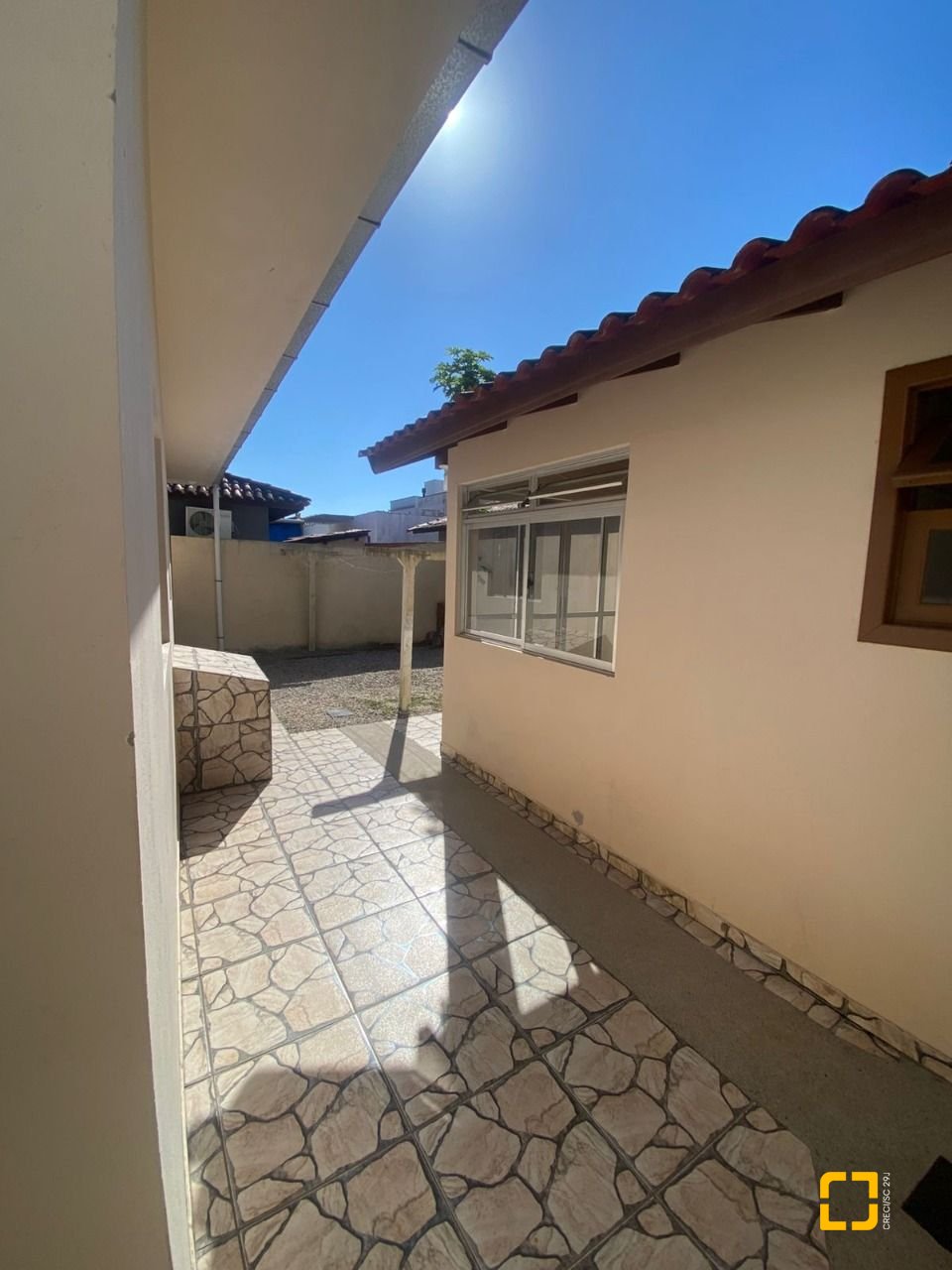 Casa com 80m², 2 quartos, 1 garagem, no bairro Ingleses em Florianópolis