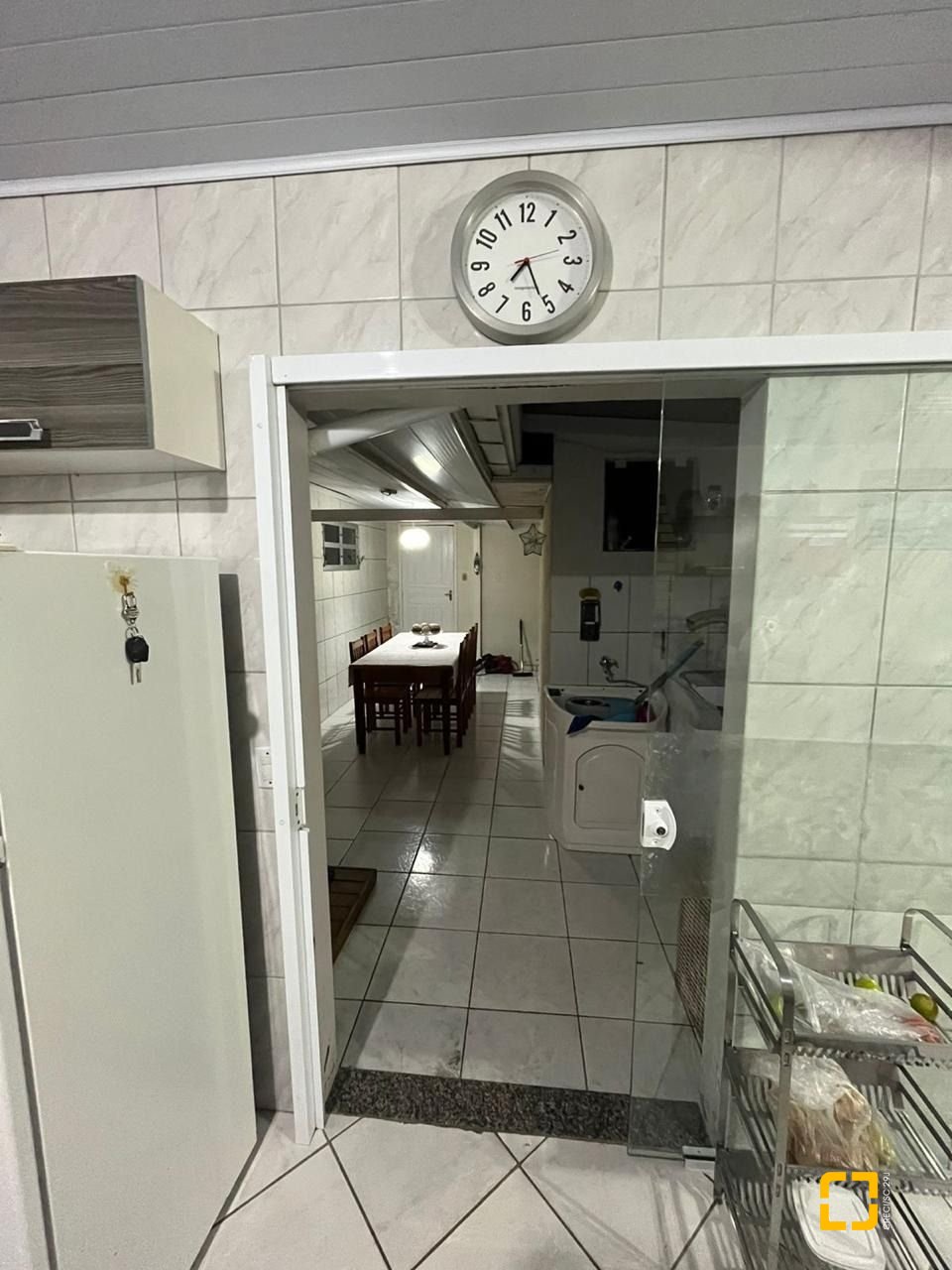Casa com 120m², 4 quartos (sendo 1 suíte), 2 garagens, no bairro Rio Vermelho em Florianópolis