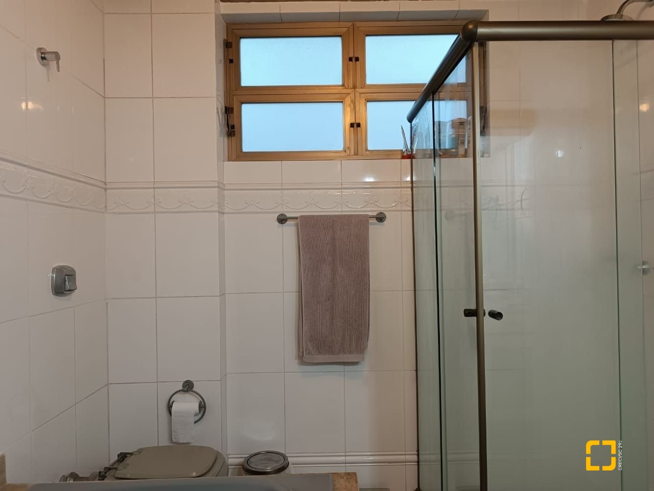 Apartamento com 178m², 5 quartos (sendo 1 suíte), 2 garagens, no bairro Agronômica em Florianópolis