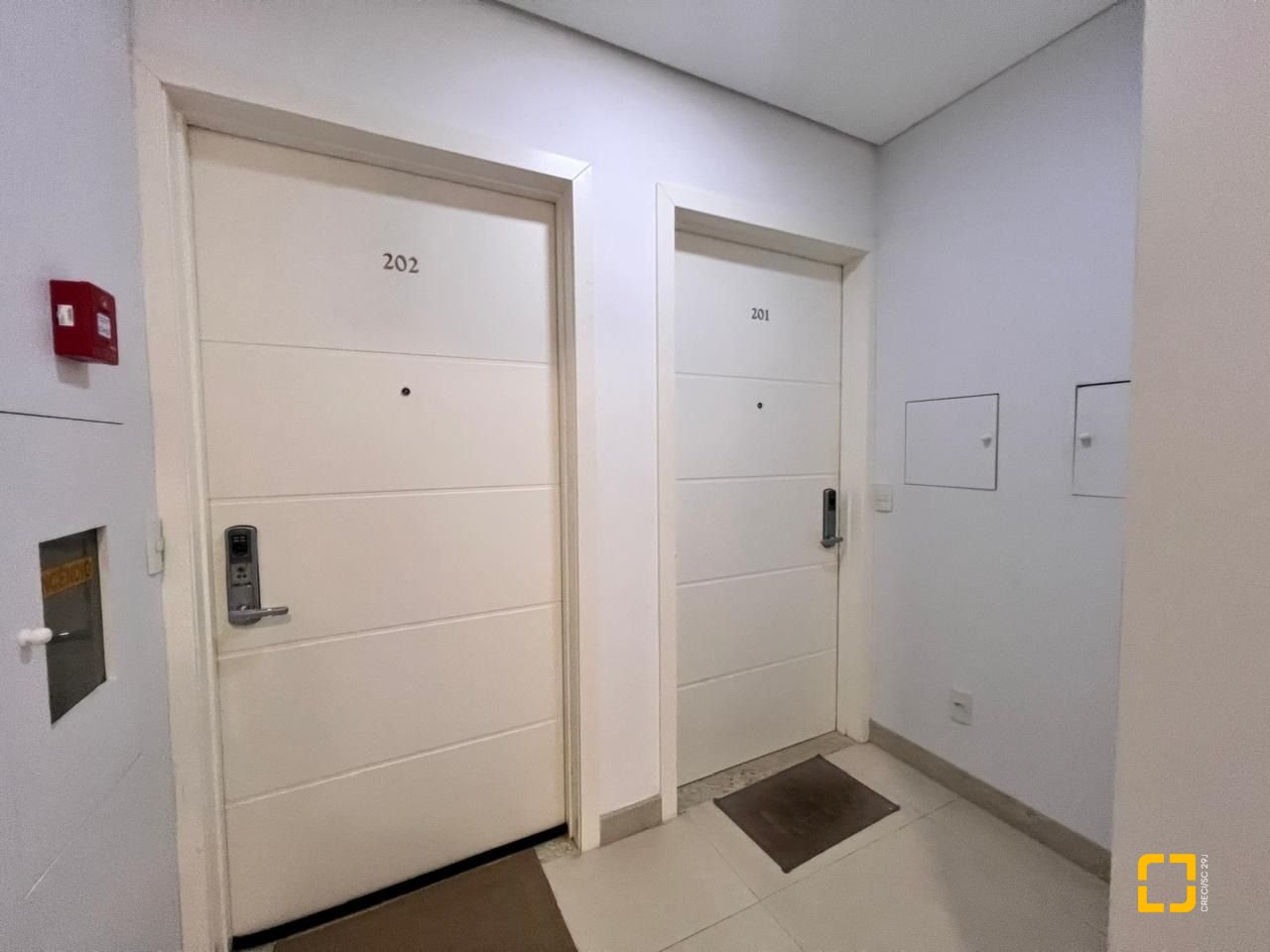 Apartamento com 144m², 8 quartos (sendo 4 suítes), 3 garagens, no bairro Jurerê Internacional em Florianópolis