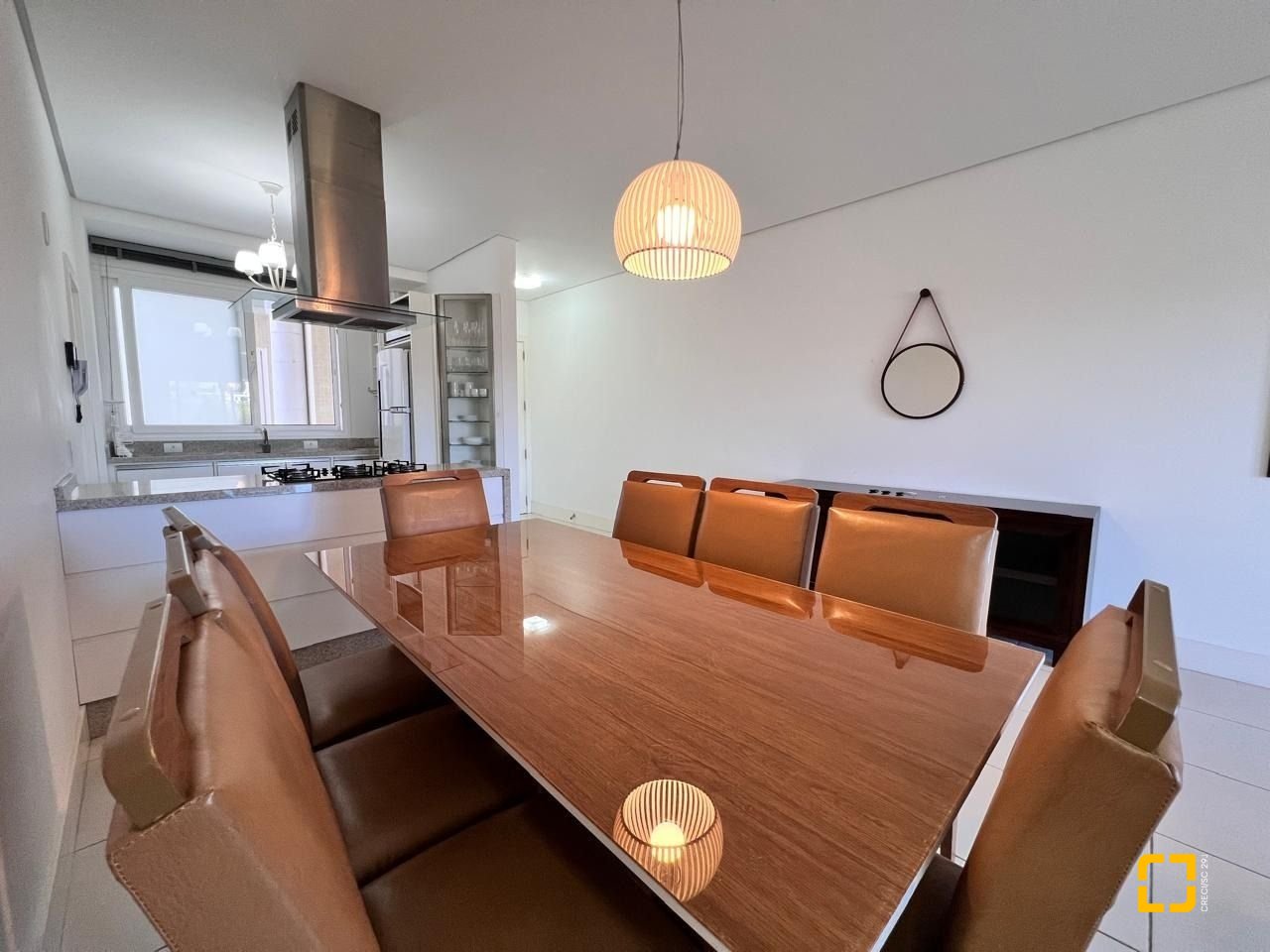 Apartamento com 144m², 8 quartos (sendo 4 suítes), 3 garagens, no bairro Jurerê Internacional em Florianópolis