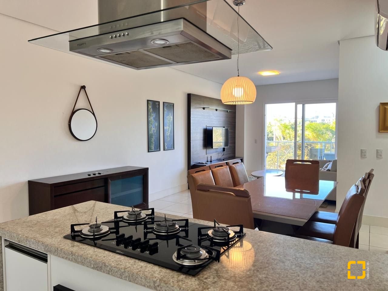Apartamento com 144m², 8 quartos (sendo 4 suítes), 3 garagens, no bairro Jurerê Internacional em Florianópolis