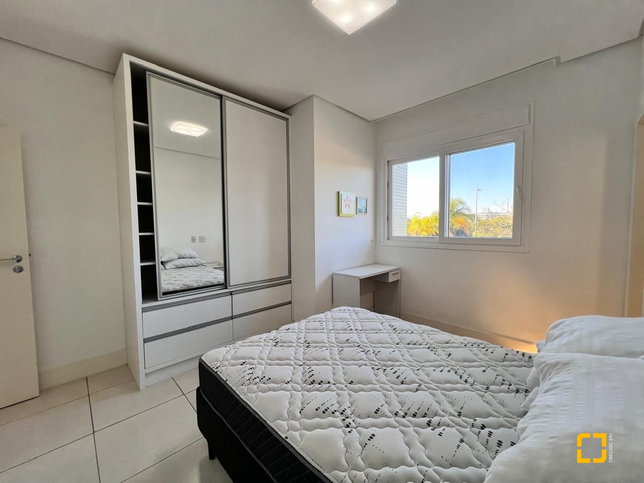 Apartamento com 144m², 8 quartos (sendo 4 suítes), 3 garagens, no bairro Jurerê Internacional em Florianópolis