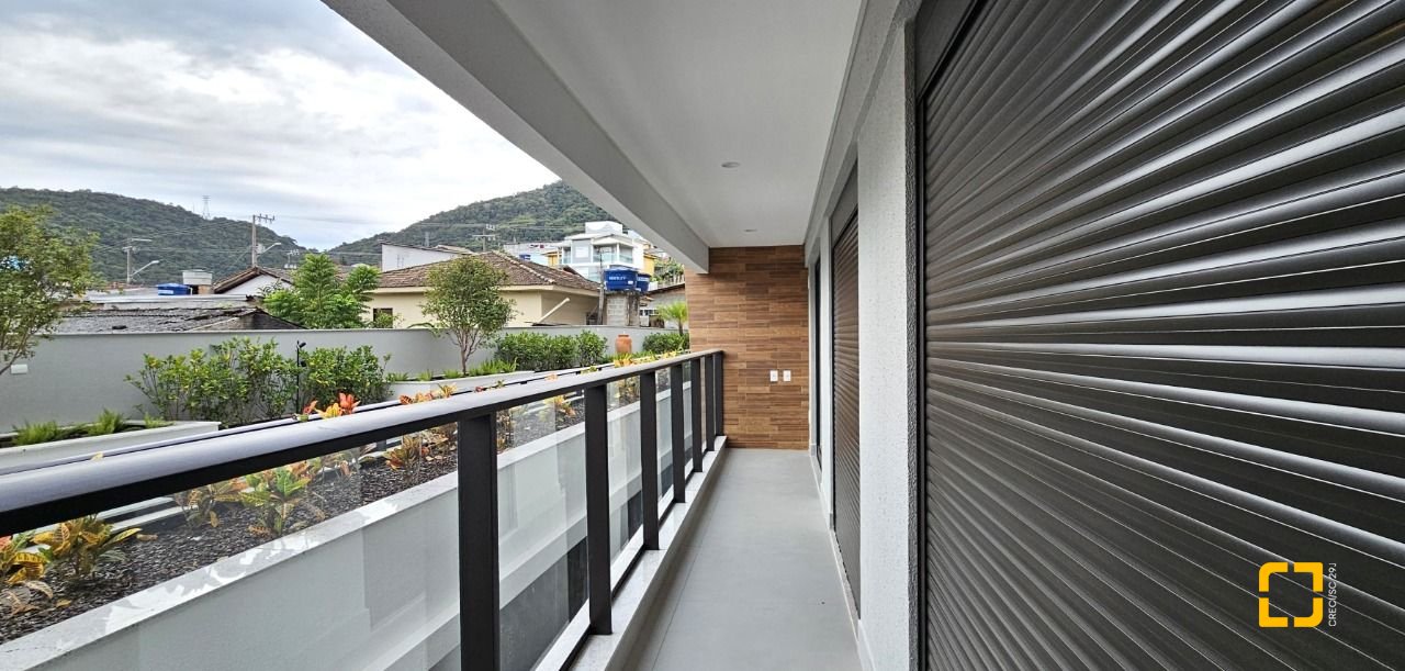 Apartamento com 75m², 3 quartos (sendo 1 suíte), 2 garagens, no bairro Saco Grande em Florianópolis