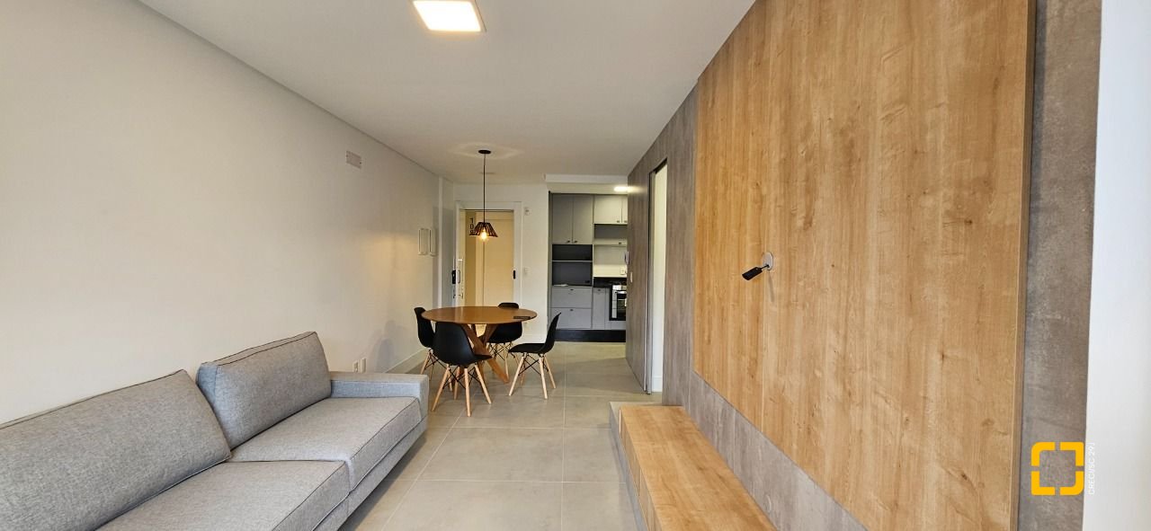 Apartamento com 75m², 3 quartos (sendo 1 suíte), 2 garagens, no bairro Saco Grande em Florianópolis