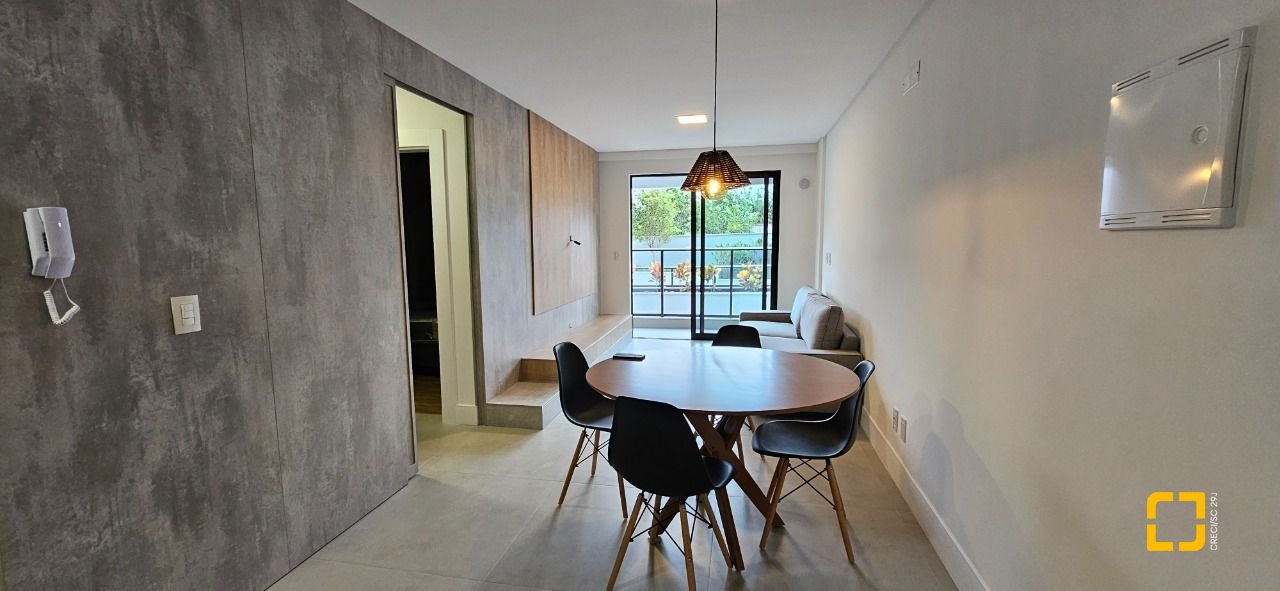Apartamento com 75m², 3 quartos (sendo 1 suíte), 2 garagens, no bairro Saco Grande em Florianópolis