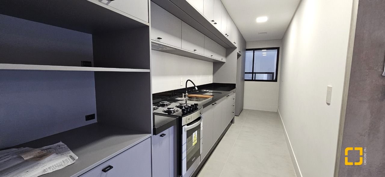 Apartamento com 75m², 3 quartos (sendo 1 suíte), 2 garagens, no bairro Saco Grande em Florianópolis