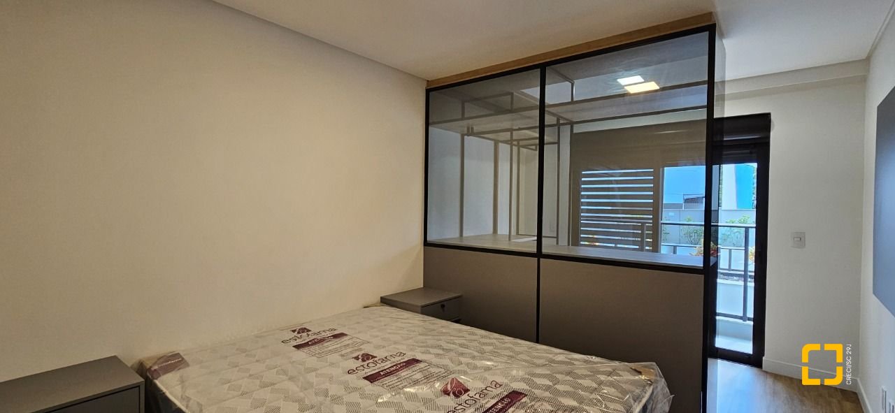 Apartamento com 75m², 3 quartos (sendo 1 suíte), 2 garagens, no bairro Saco Grande em Florianópolis