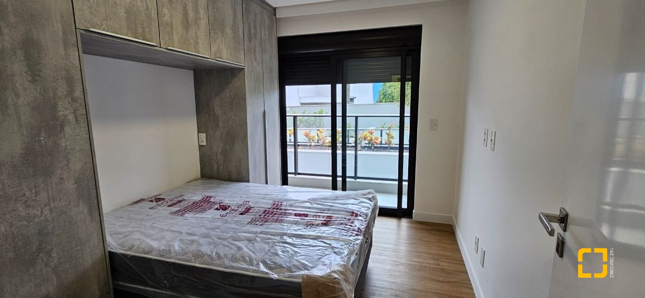 Apartamento com 75m², 3 quartos (sendo 1 suíte), 2 garagens, no bairro Saco Grande em Florianópolis